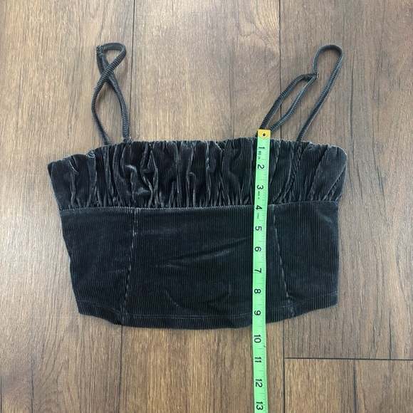 Urban Outfitters Ribbed Velvet Crop Top Tank Top, Size Large - Picture 4 of 5
